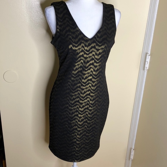 LOVE...ADY BLACK & GOLD DRESS SIZE LARGE - Picture 1 of 7